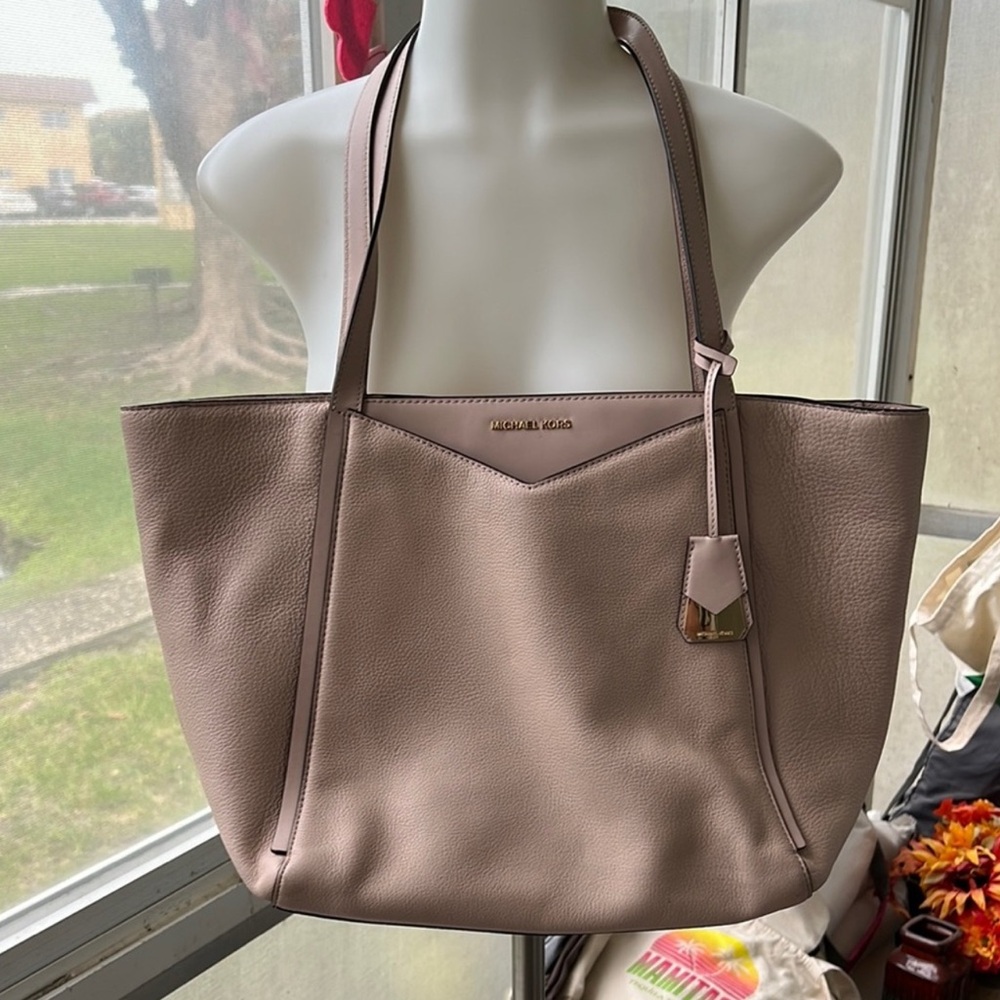 Michael Kors bundle of 2 Leather Bags - Picture 10 of 13